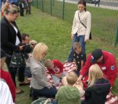 Pokazy pierwszej pomocy. Pokaz medyczny na festynie. Szczecin, Police, Zachodniopomorski. 